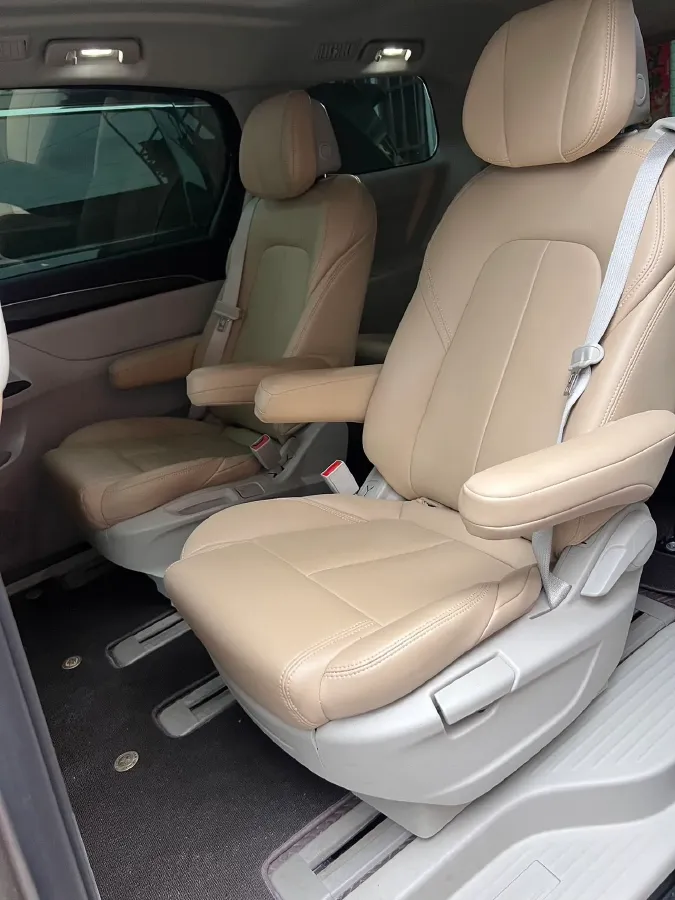 2023 Buick GL8 2.0T 237HP L4 9AT,autocango,china used car exporter,china ev exporter,chinese used car exporter,chinese used ev exporter