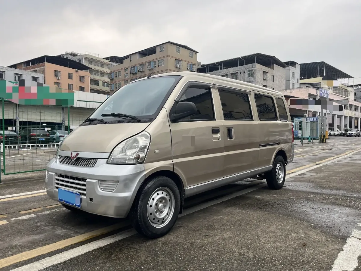2019 WuLing RongGuang 1.5L 107HP L4 5MT,autocango,china used car exporter,china ev exporter,chinese used car exporter,chinese used ev exporter