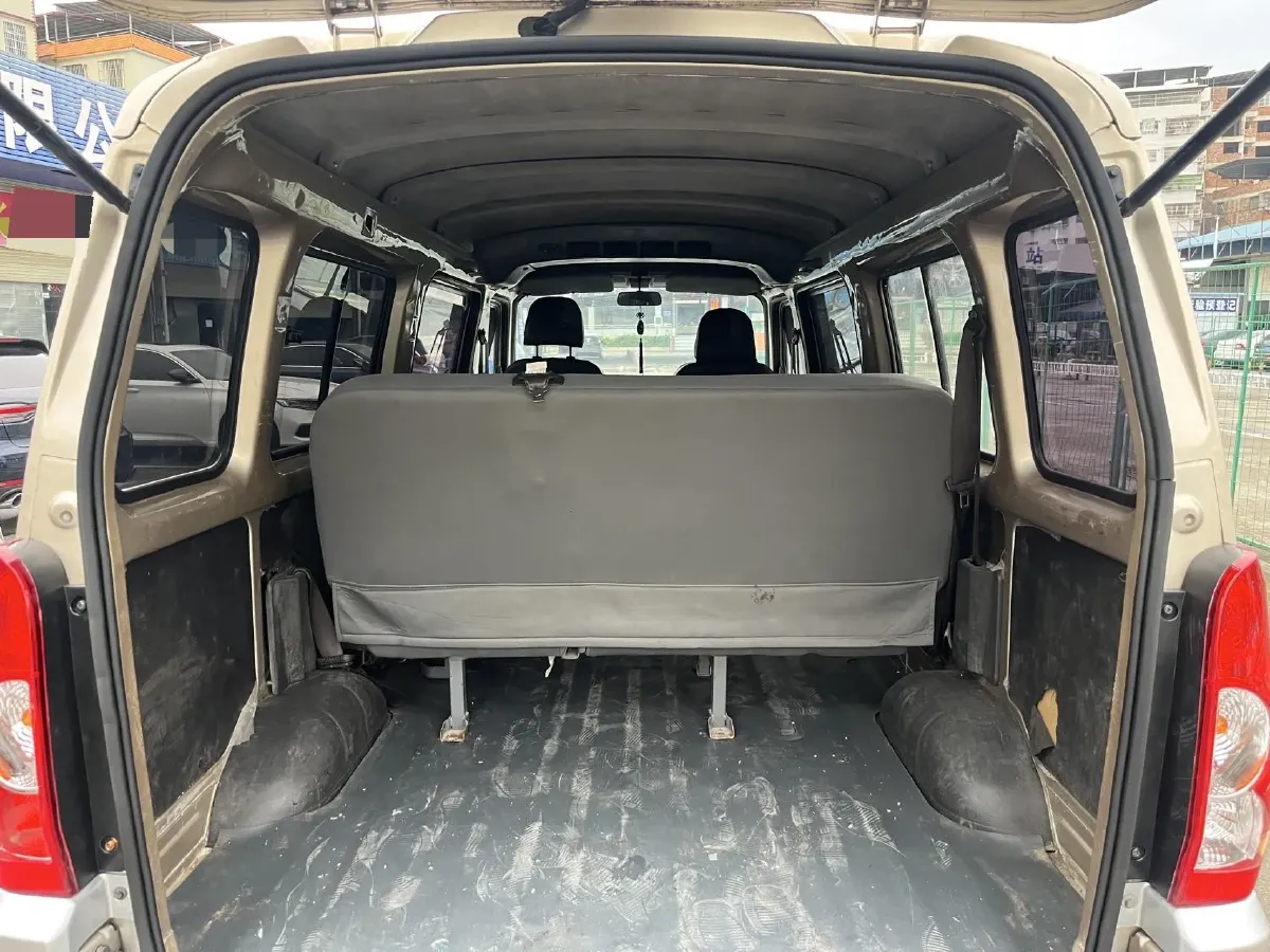 2019 WuLing RongGuang 1.5L 107HP L4 5MT,autocango,china used car exporter,china ev exporter,chinese used car exporter,chinese used ev exporter