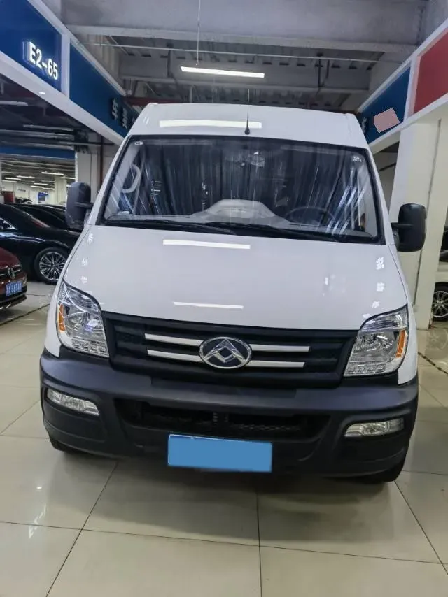 2021 MAXUS XinTu V80 2.0T 139HP L4 6MT,autocango,china used car exporter,china ev exporter,chinese used car exporter,chinese used ev exporter