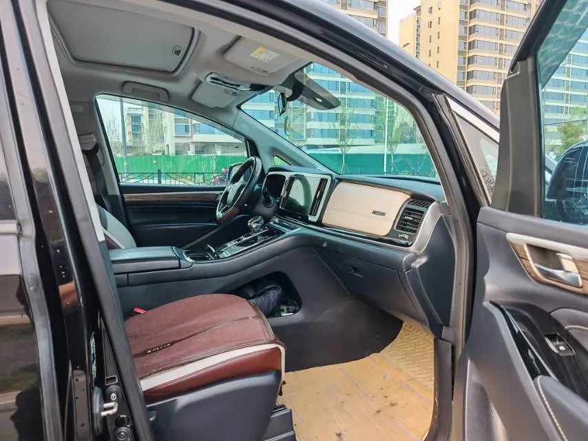 2021 GAC Trumpchi M8 2.0T 252HP L4 8AT,autocango,china used car exporter,china ev exporter,chinese used car exporter,chinese used ev exporter