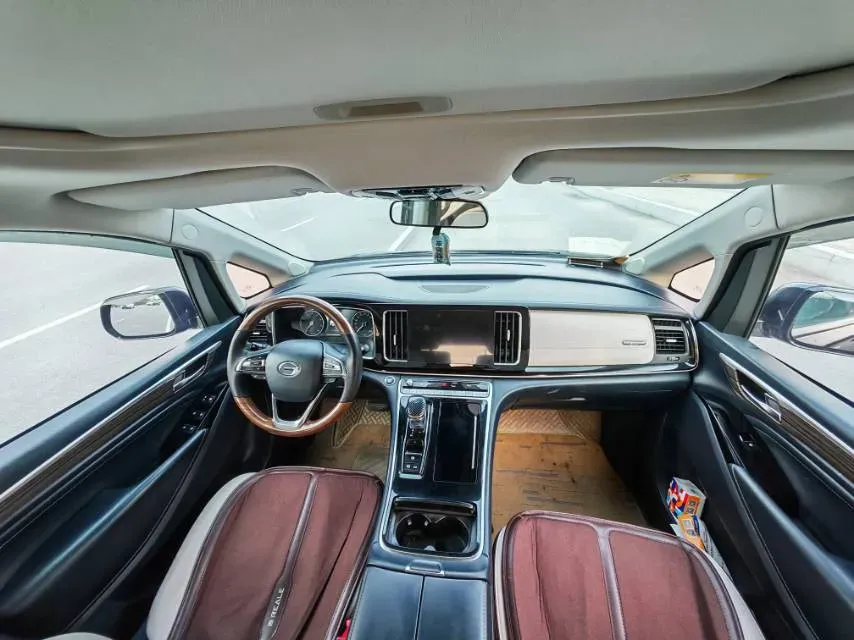 2021 GAC Trumpchi M8 2.0T 252HP L4 8AT,autocango,china used car exporter,china ev exporter,chinese used car exporter,chinese used ev exporter