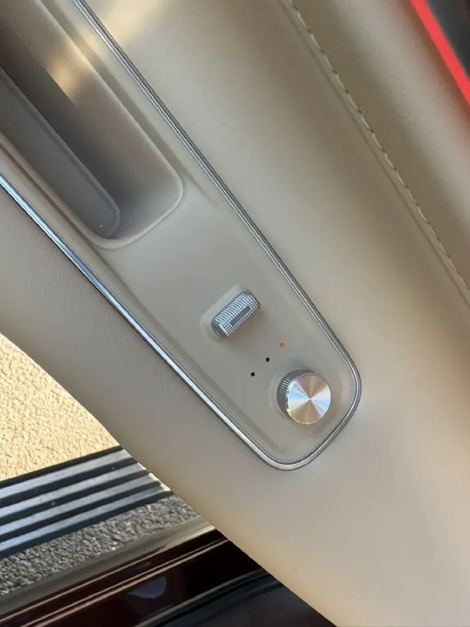 2025 AITO AITO M9 REEV 160HP REEV 52KWH,autocango,china used car exporter,china ev exporter,chinese used car exporter,chinese used ev exporter