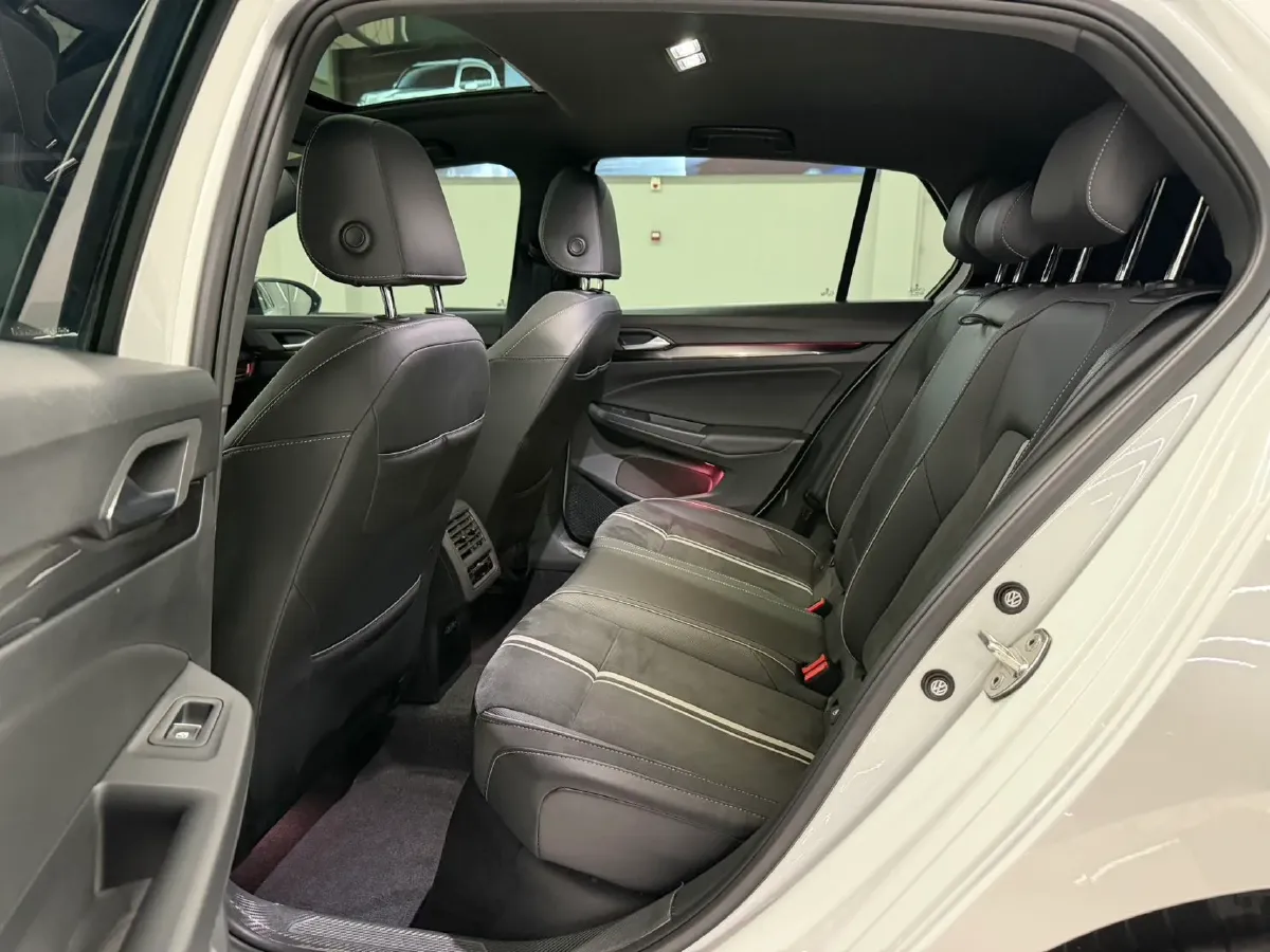 2021 Volkswagen Golf 1.4T 150HP L4 7DCT,autocango,china used car exporter,china ev exporter,chinese used car exporter,chinese used ev exporter