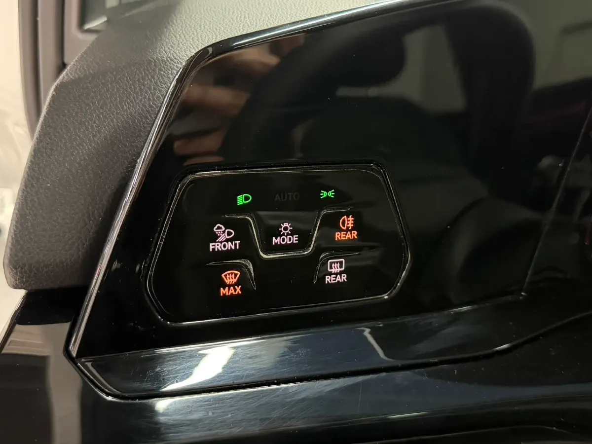 2021 Volkswagen Golf 1.4T 150HP L4 7DCT,autocango,china used car exporter,china ev exporter,chinese used car exporter,chinese used ev exporter