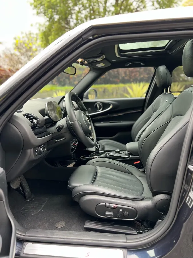 2023 MINI CLUBMAN 2.0T 178HP L4 7DCT,autocango,china used car exporter,china ev exporter,chinese used car exporter,chinese used ev exporter