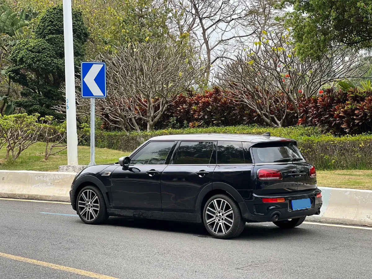 2023 MINI CLUBMAN 2.0T 178HP L4 7DCT,autocango,china used car exporter,china ev exporter,chinese used car exporter,chinese used ev exporter