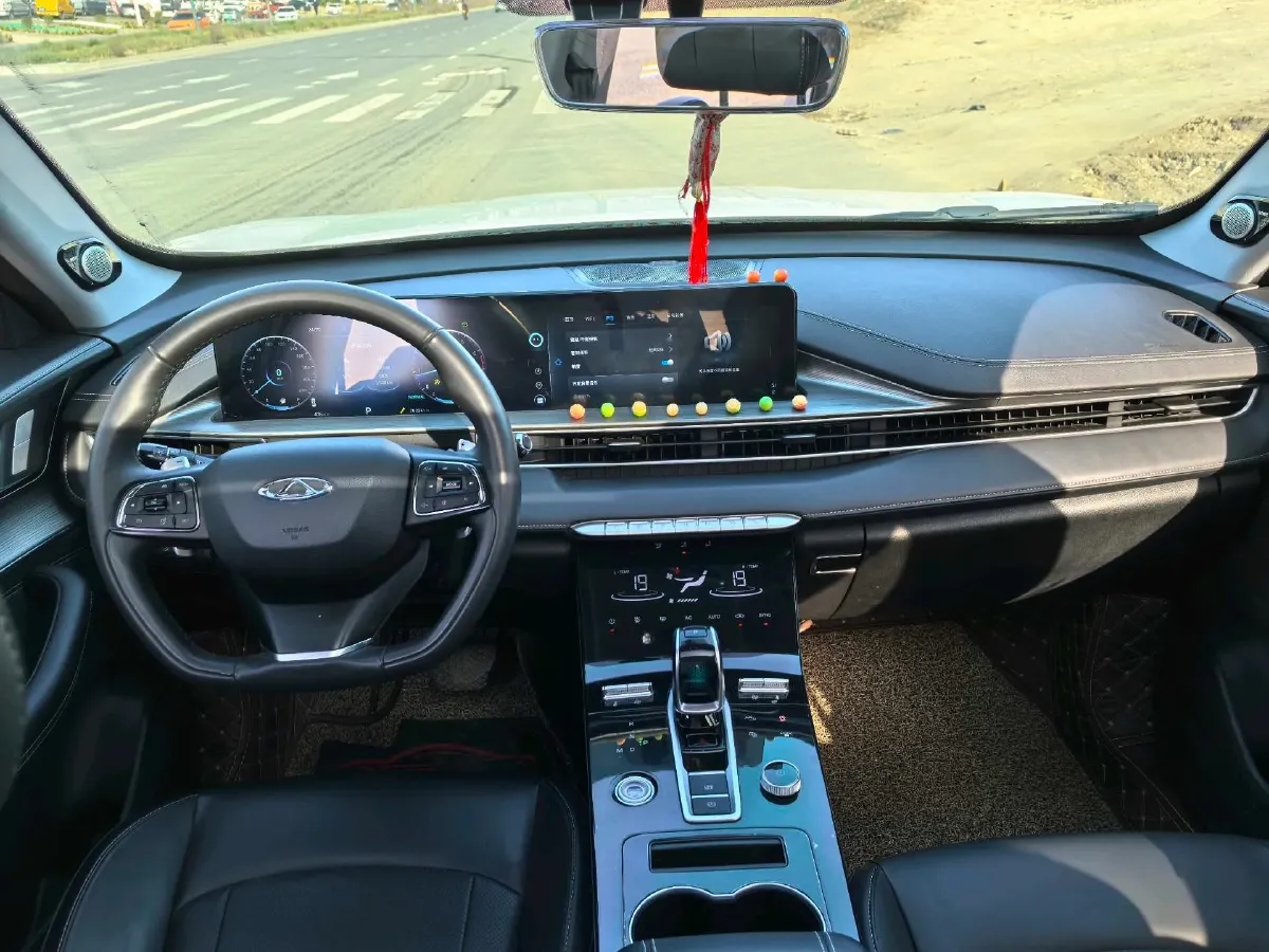 2022 Chery Tiggo 8 Plus 1.6T 197HP L4 7DCT,autocango,china used car exporter,china ev exporter,chinese used car exporter,chinese used ev exporter