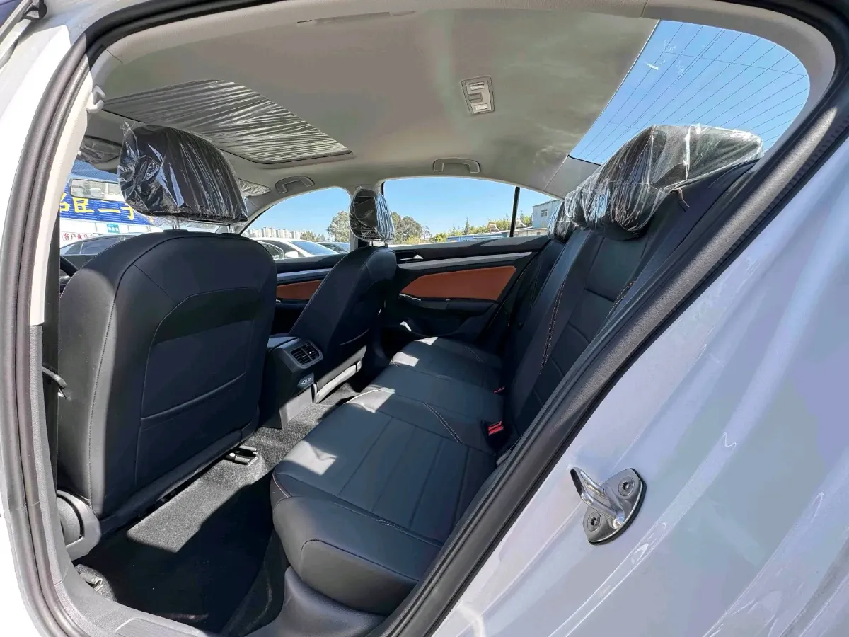 2026 Volkswagen Bora 1.2T 116HP L4 7DCT,autocango,china used car exporter,china ev exporter,chinese used car exporter,chinese used ev exporter