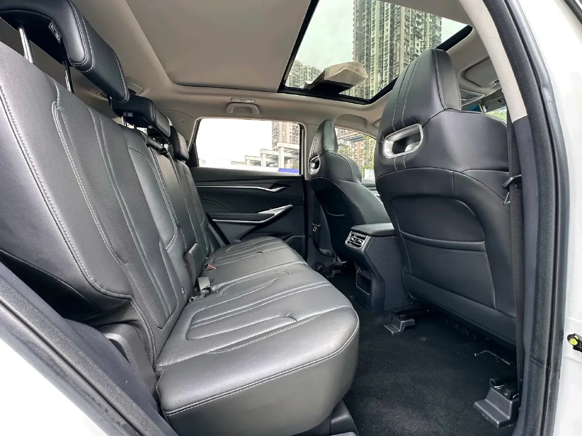 2020 ChangAn CS75 Plus 2.0T 233HP L4 8AT,autocango,china used car exporter,china ev exporter,chinese used car exporter,chinese used ev exporter