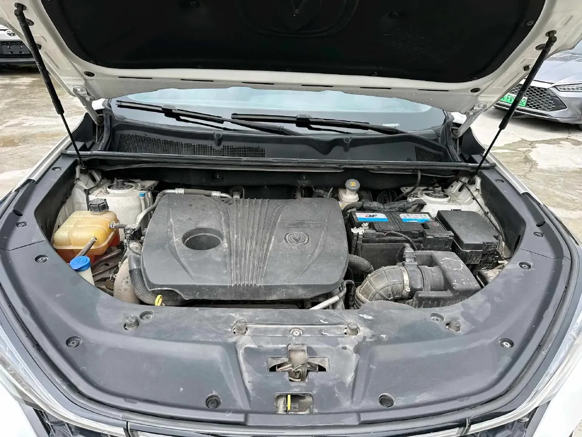 2020 ChangAn CS75 Plus 2.0T 233HP L4 8AT,autocango,china used car exporter,china ev exporter,chinese used car exporter,chinese used ev exporter