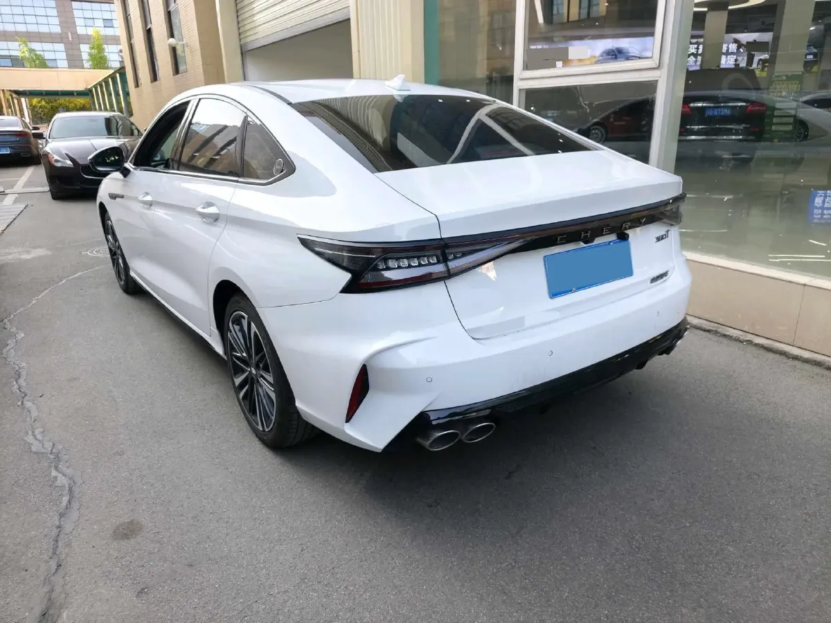2025 Chery Arrizo 8 2.0T 254HP L4 7DCT,autocango,china used car exporter,china ev exporter,chinese used car exporter,chinese used ev exporter