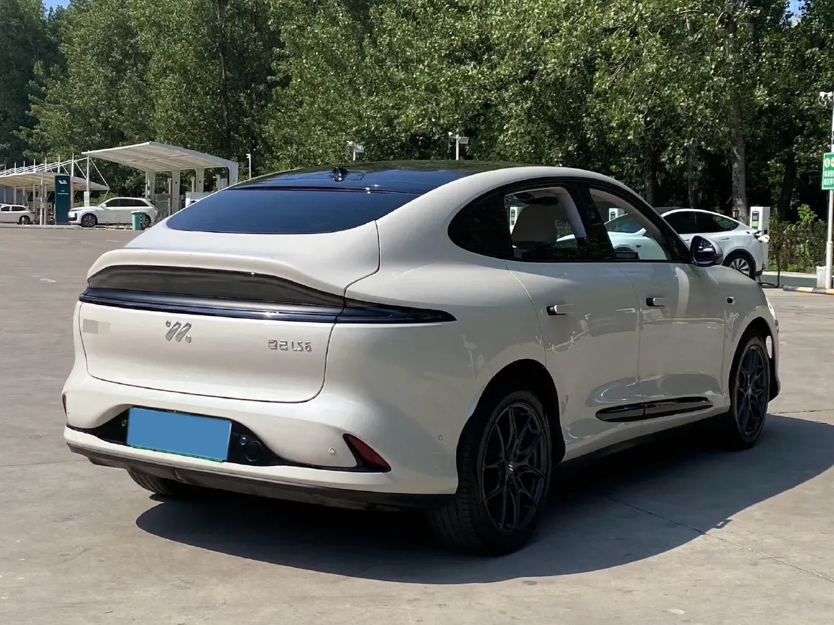 2023 IM LS6 BEV 71KWH,autocango,china used car exporter,china ev exporter,chinese used car exporter,chinese used ev exporter