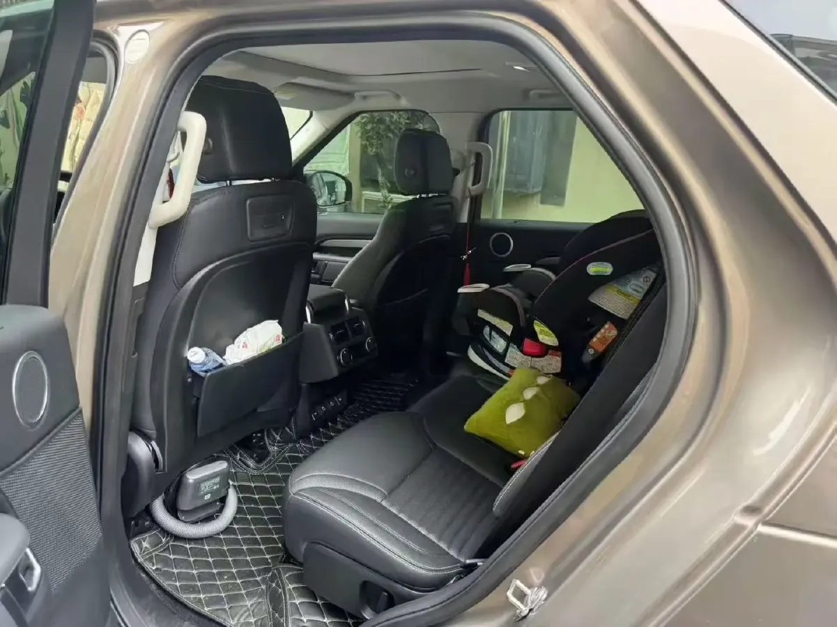 2021 Land Rover Discovery 3.0T 360HP L6 8AT,autocango,china used car exporter,china ev exporter,chinese used car exporter,chinese used ev exporter