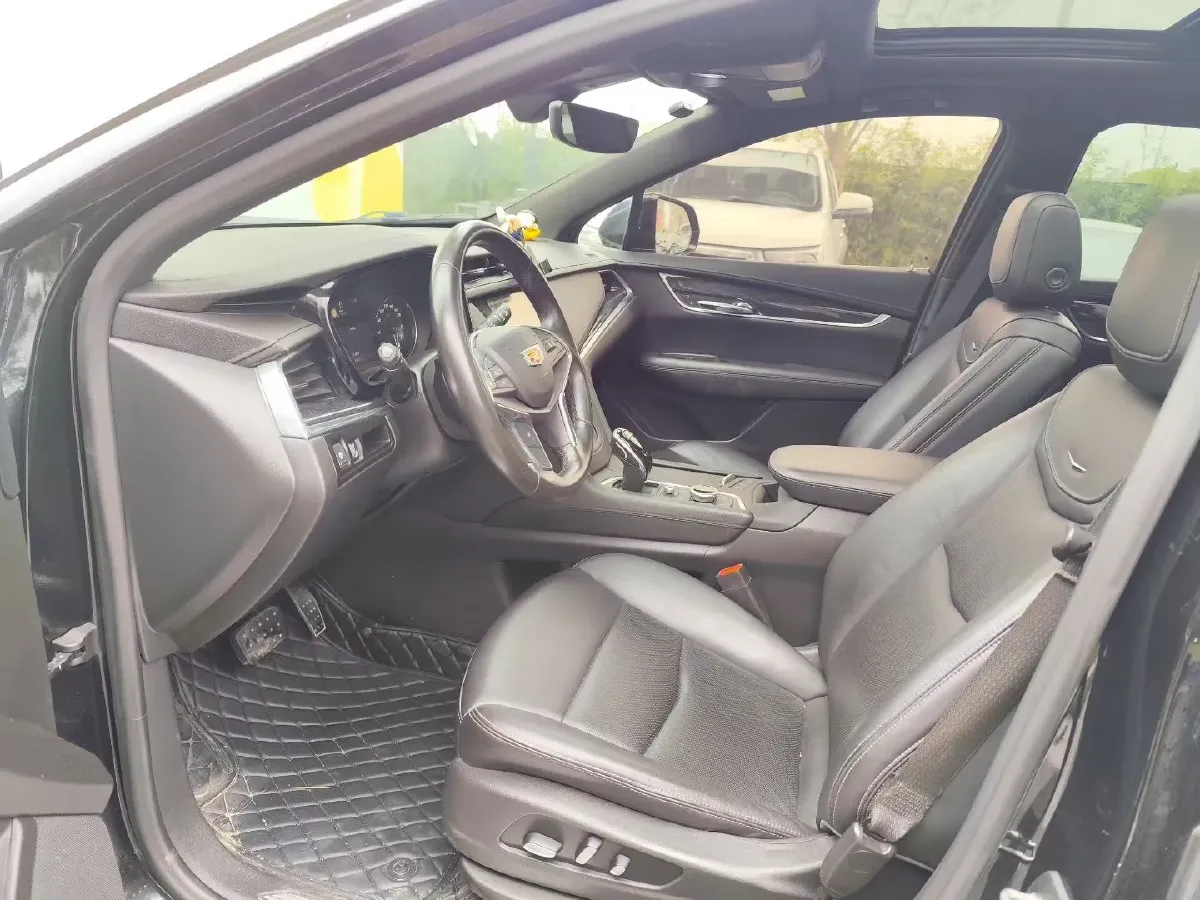 2020 Cadillac XT5 2.0T 241HP L4 9AT,autocango,china used car exporter,china ev exporter,chinese used car exporter,chinese used ev exporter