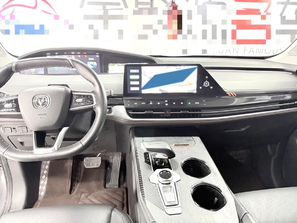 2021 ChangAn UNI-K 2.0T 233HP L4 8AT,autocango,china used car exporter,china ev exporter,chinese used car exporter,chinese used ev exporter