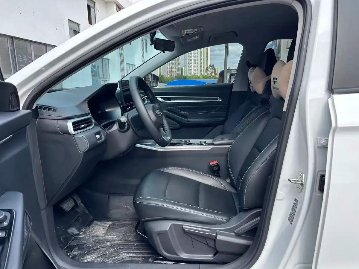 2025 Geely Emgrand 1.5L 127HP L4 CVT,autocango,china used car exporter,china ev exporter,chinese used car exporter,chinese used ev exporter