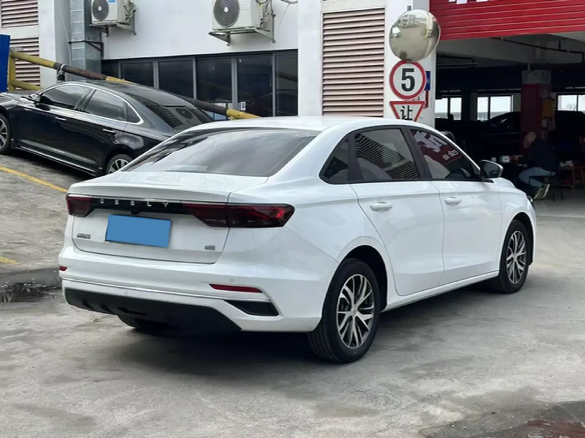 2025 Geely Emgrand 1.5L 127HP L4 CVT,autocango,china used car exporter,china ev exporter,chinese used car exporter,chinese used ev exporter