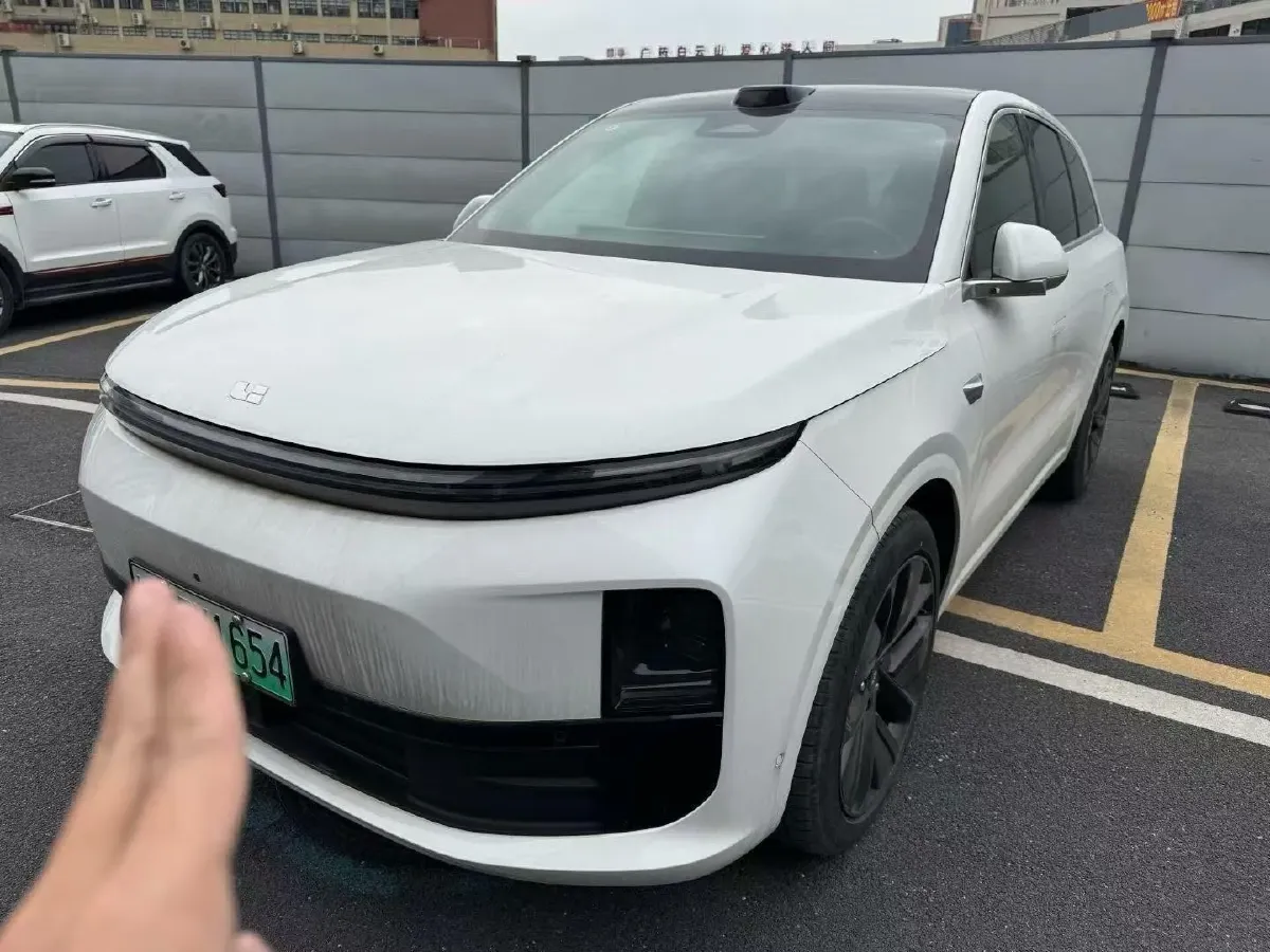 2024 Li L6 Range Extended 154HP L4 REEV 36.8KWH,autocango,china used car exporter,china ev exporter,chinese used car exporter,chinese used ev exporter