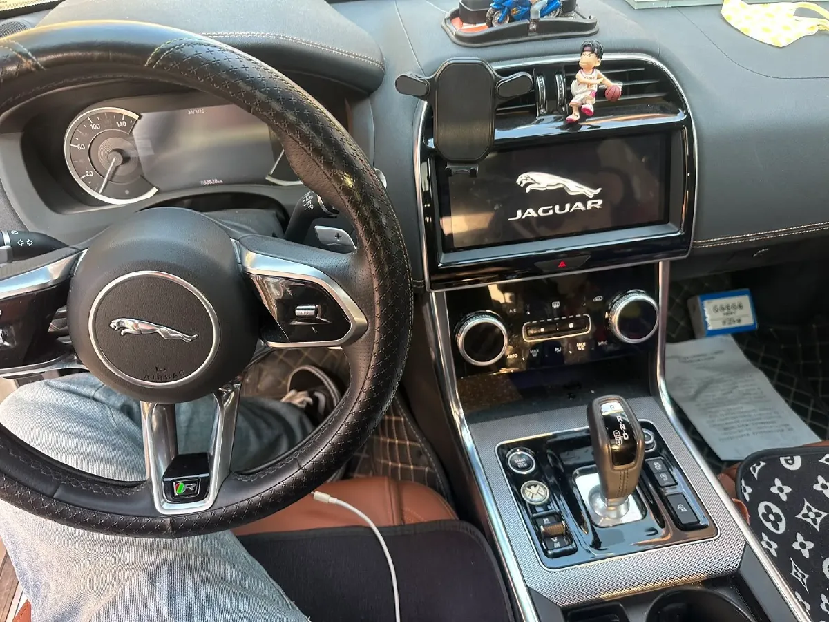 2020 Jaguar XEL 2.0T 200HP L4 8AT,autocango,china used car exporter,china ev exporter,chinese used car exporter,chinese used ev exporter