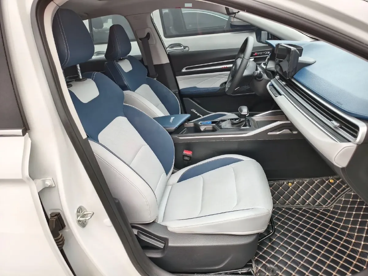 2022 Geely Emgrand 1.5L 114HP L4 CVT,autocango,china used car exporter,china ev exporter,chinese used car exporter,chinese used ev exporter