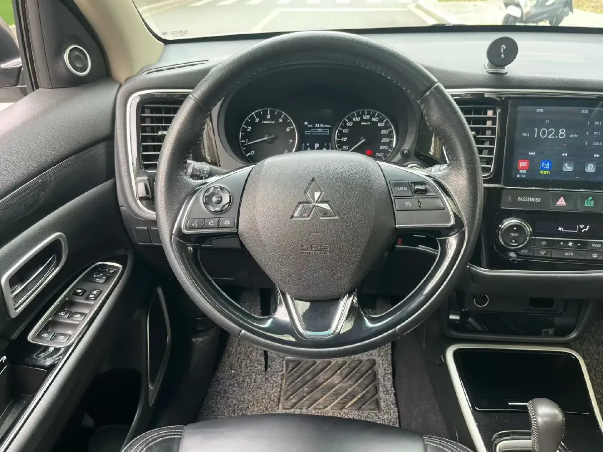 2019 Mitsubishi Outlander 2.0L 166HP L4 CVT,autocango,china used car exporter,china ev exporter,chinese used car exporter,chinese used ev exporter