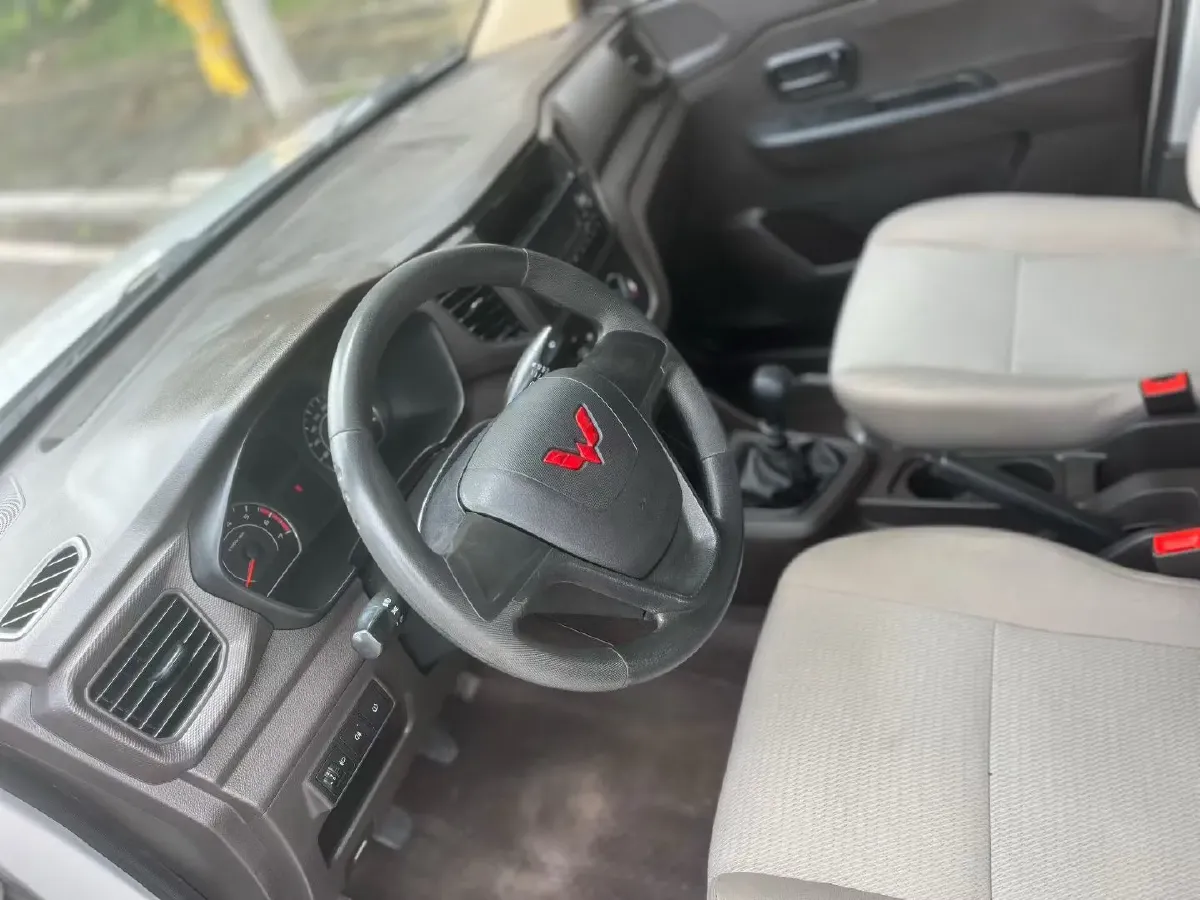 2022 JinBei Little Sea Lion X30 1.5L 102HP L4 5MT,autocango,china used car exporter,china ev exporter,chinese used car exporter,chinese used ev exporter