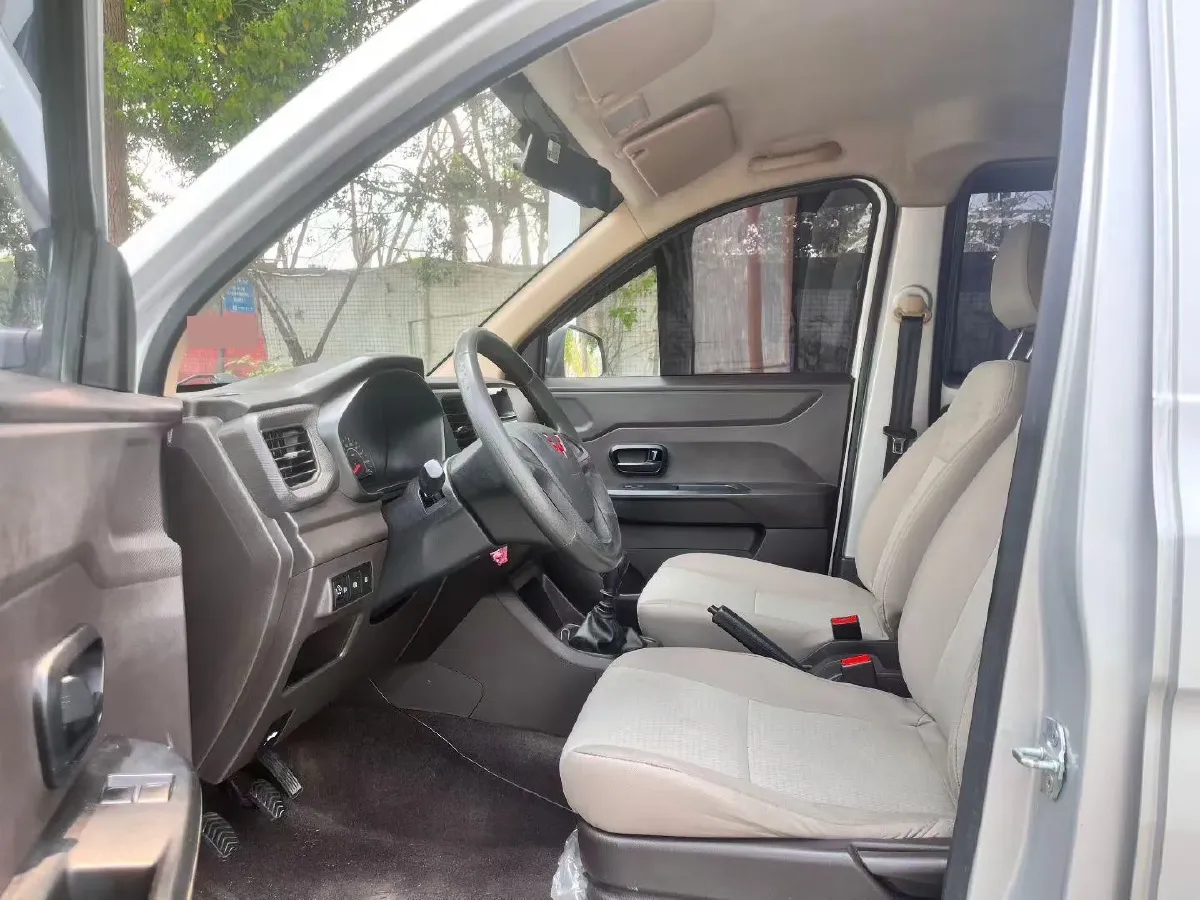 2022 JinBei Little Sea Lion X30 1.5L 102HP L4 5MT,autocango,china used car exporter,china ev exporter,chinese used car exporter,chinese used ev exporter