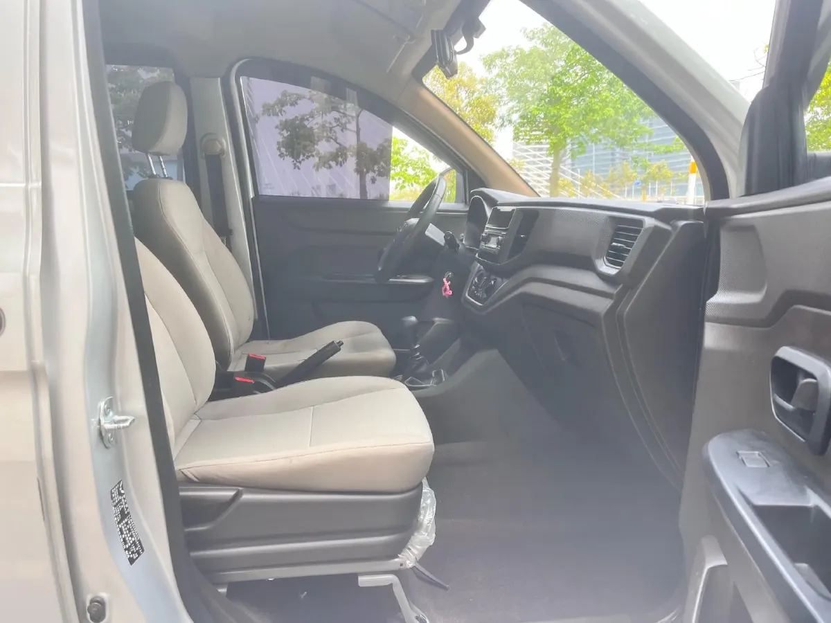 2022 JinBei Little Sea Lion X30 1.5L 102HP L4 5MT,autocango,china used car exporter,china ev exporter,chinese used car exporter,chinese used ev exporter