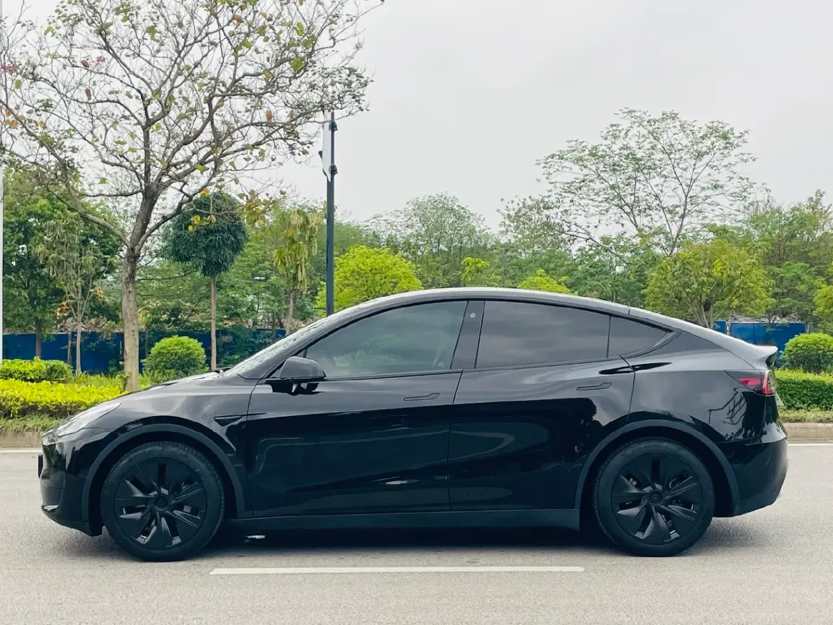 2022 Tesla Model Y BEV 60KWH,autocango,china used car exporter,china ev exporter,chinese used car exporter,chinese used ev exporter
