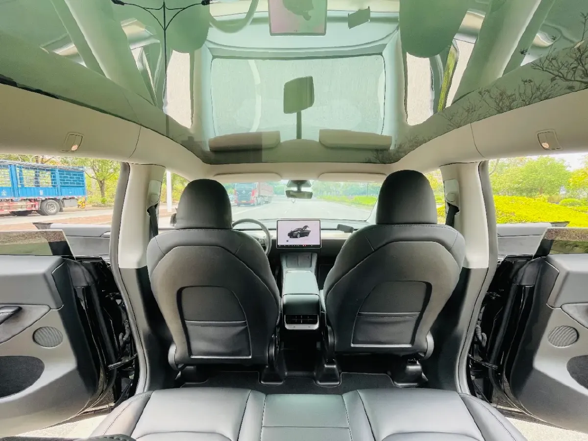 2022 Tesla Model Y BEV 60KWH,autocango,china used car exporter,china ev exporter,chinese used car exporter,chinese used ev exporter