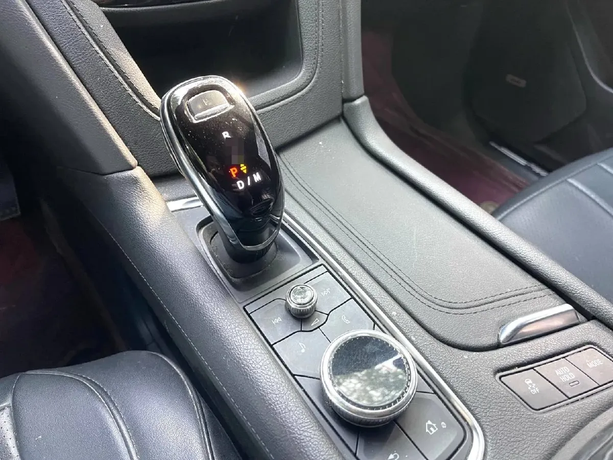 2020 Cadillac XT5 2.0T 237HP L4 9AT,autocango,china used car exporter,china ev exporter,chinese used car exporter,chinese used ev exporter