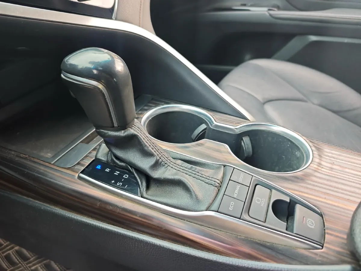 2019 Toyota Camry 2.5L 209HP L4 8AT,autocango,china used car exporter,china ev exporter,chinese used car exporter,chinese used ev exporter