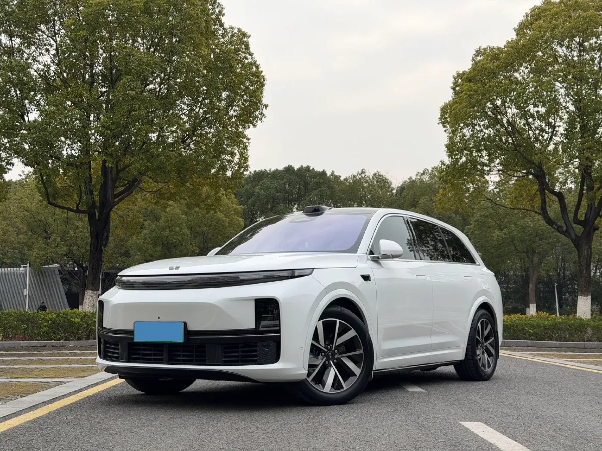 2023 Li L7 Range Extended 154HP REEV 40.9KWH,autocango,china used car exporter,china ev exporter,chinese used car exporter,chinese used ev exporter