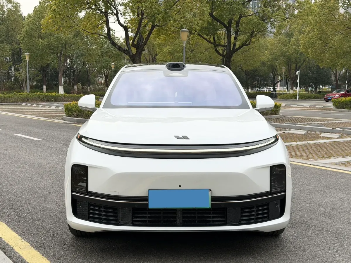 2023 Li L7 Range Extended 154HP REEV 40.9KWH,autocango,china used car exporter,china ev exporter,chinese used car exporter,chinese used ev exporter