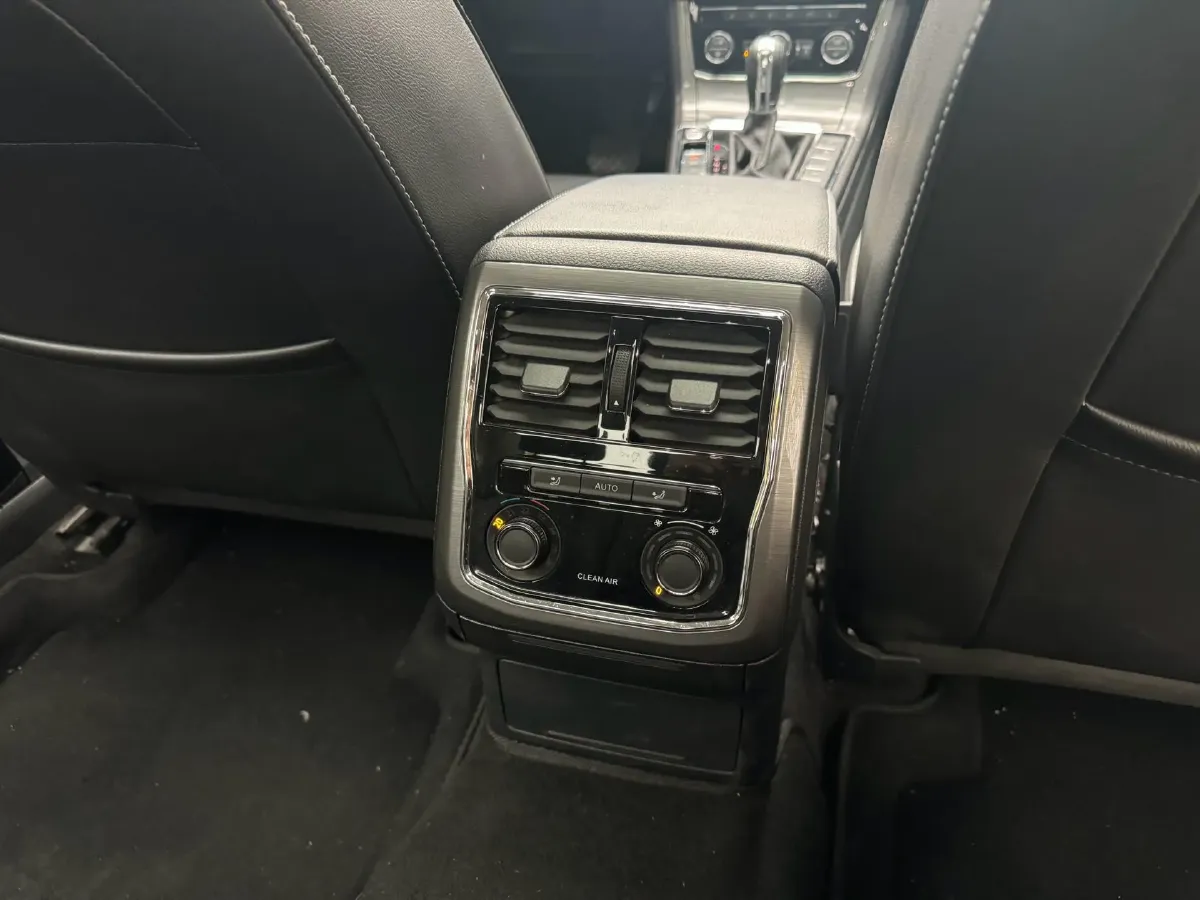 2017 Volkswagen Passat 1.8T 180HP L4 7DCT,autocango,china used car exporter,china ev exporter,chinese used car exporter,chinese used ev exporter