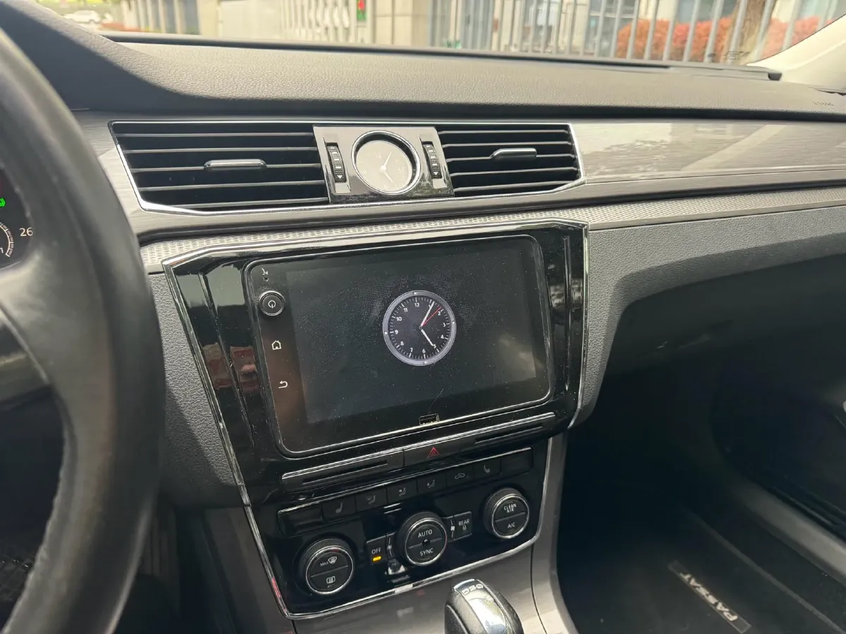 2017 Volkswagen Passat 1.8T 180HP L4 7DCT,autocango,china used car exporter,china ev exporter,chinese used car exporter,chinese used ev exporter