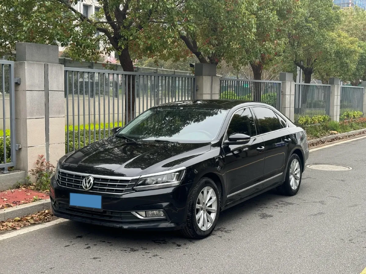 2017 Volkswagen Passat 1.8T 180HP L4 7DCT,autocango,china used car exporter,china ev exporter,chinese used car exporter,chinese used ev exporter