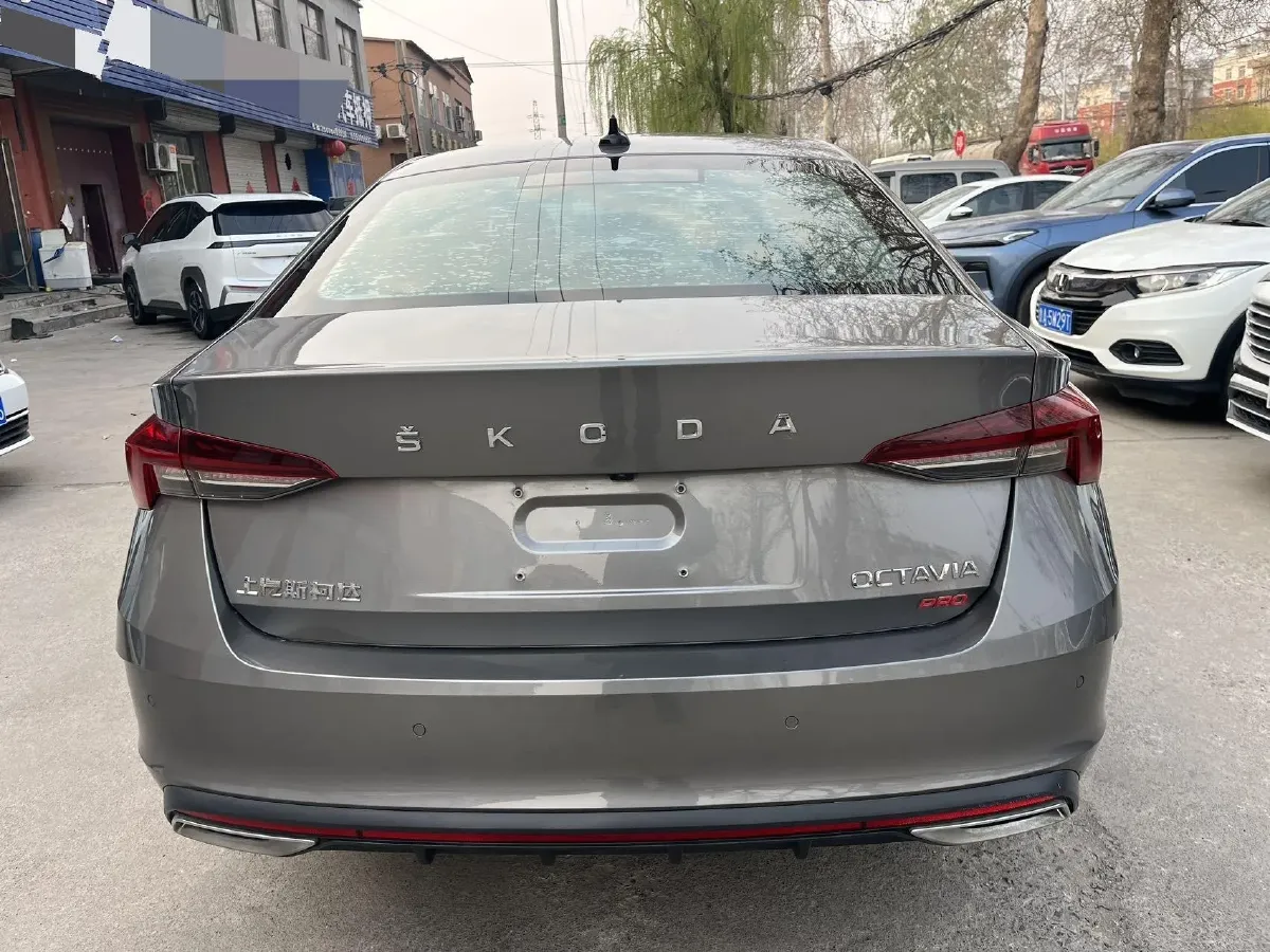2021 Skoda Octavia 1.4T 150HP L4 7DCT,autocango,china used car exporter,china ev exporter,chinese used car exporter,chinese used ev exporter
