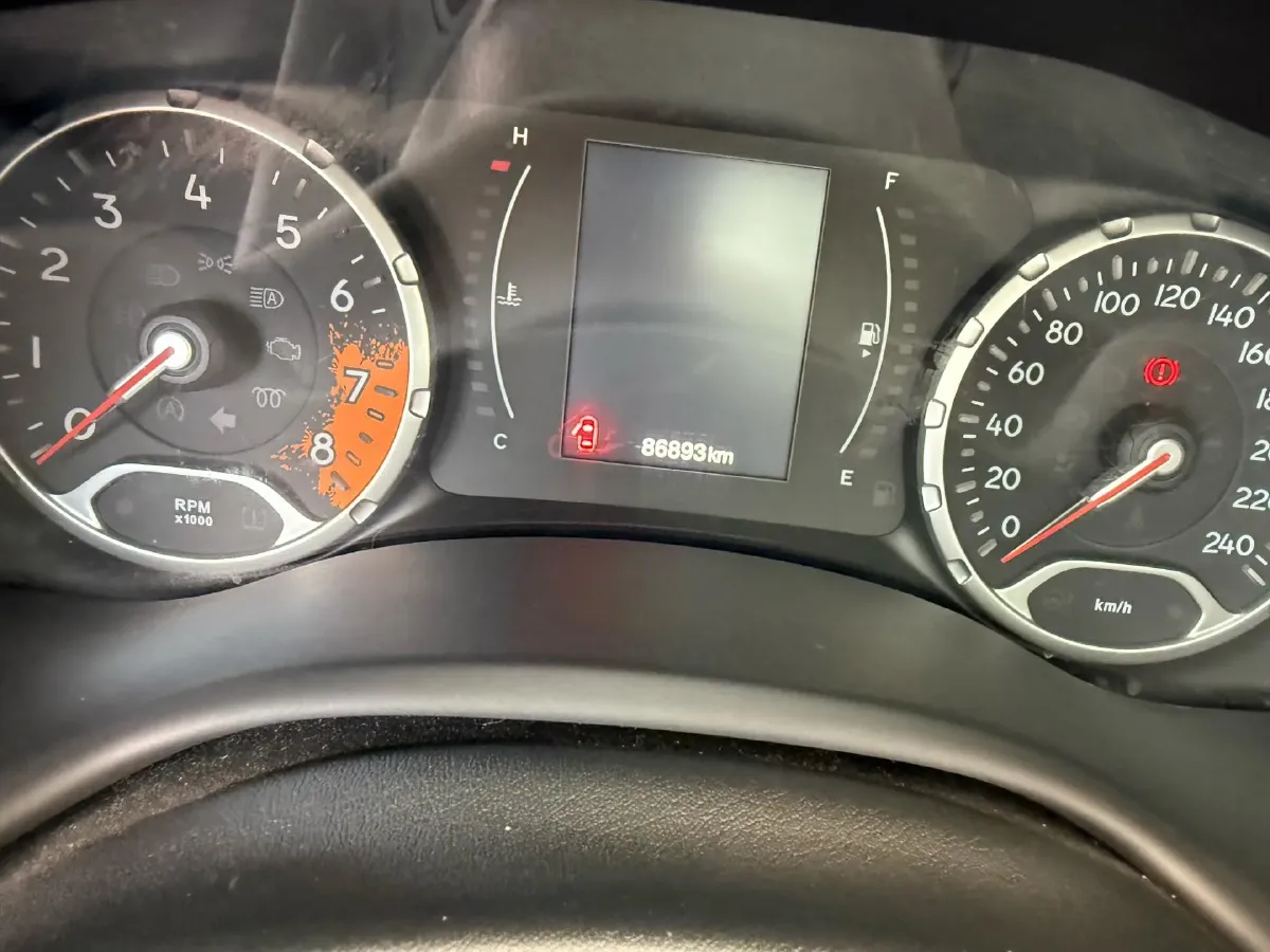 2017 Jeep Renegade 2.0L 155HP L4 9AT,autocango,china used car exporter,china ev exporter,chinese used car exporter,chinese used ev exporter