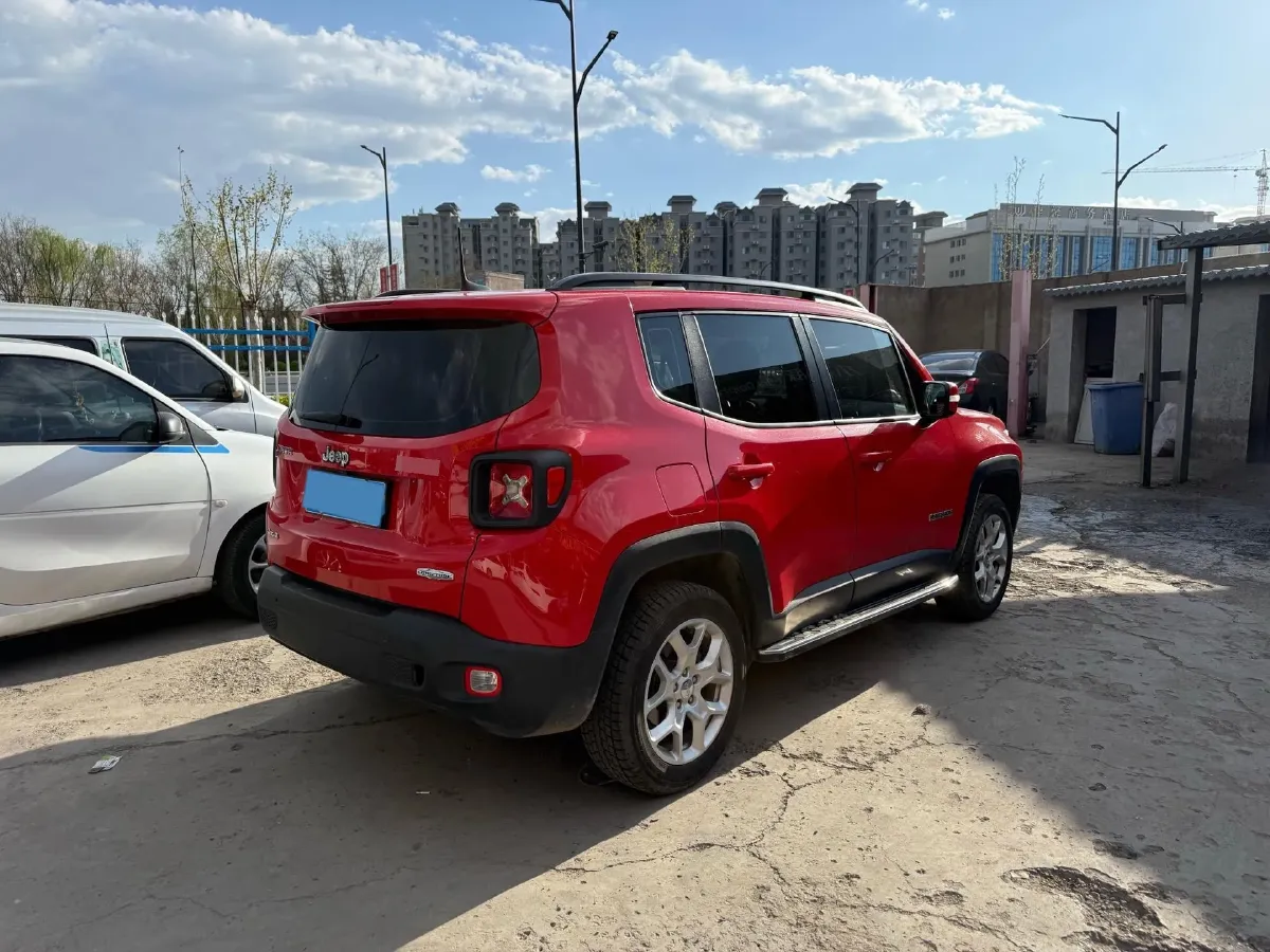 2017 Jeep Renegade 2.0L 155HP L4 9AT,autocango,china used car exporter,china ev exporter,chinese used car exporter,chinese used ev exporter
