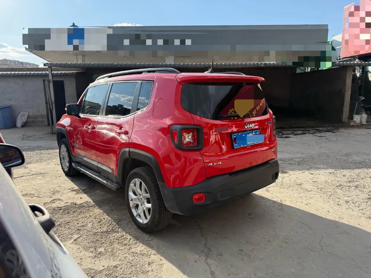2017 Jeep Renegade 2.0L 155HP L4 9AT,autocango,china used car exporter,china ev exporter,chinese used car exporter,chinese used ev exporter