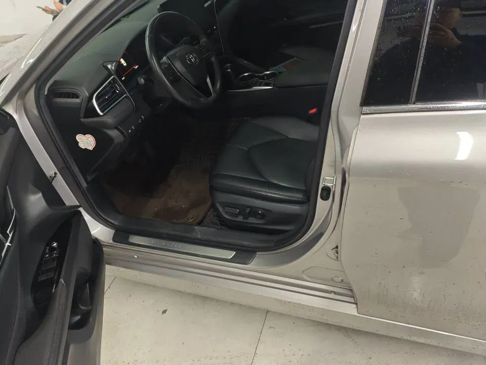 2021 Toyota Camry 2.5L 178HP L4 E-CVT Hybrid,autocango,china used car exporter,china ev exporter,chinese used car exporter,chinese used ev exporter