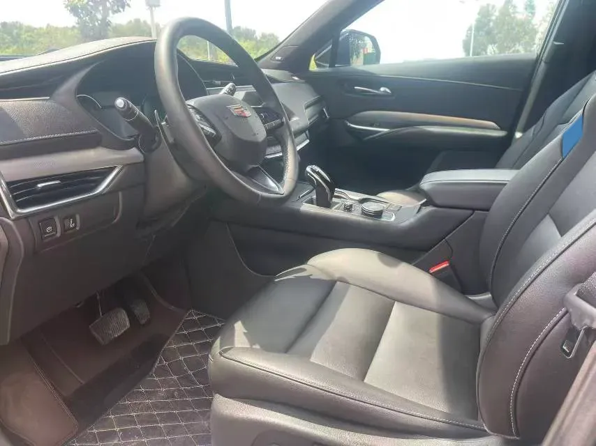 2020 Cadillac XT4 2.0T 241HP L4 9AT,autocango,china used car exporter,china ev exporter,chinese used car exporter,chinese used ev exporter