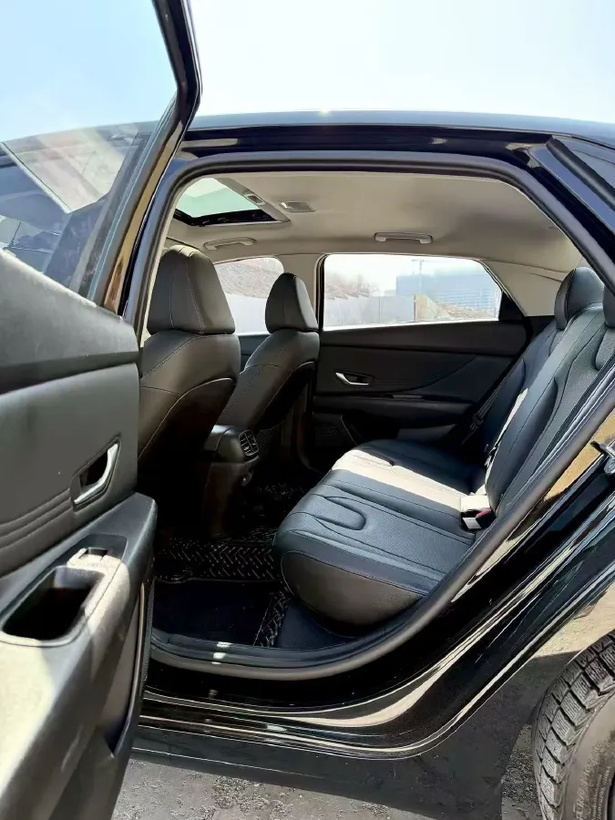 2022 Hyundai Elantra 1.5L 115HP L4 CVT,autocango,china used car exporter,china ev exporter,chinese used car exporter,chinese used ev exporter