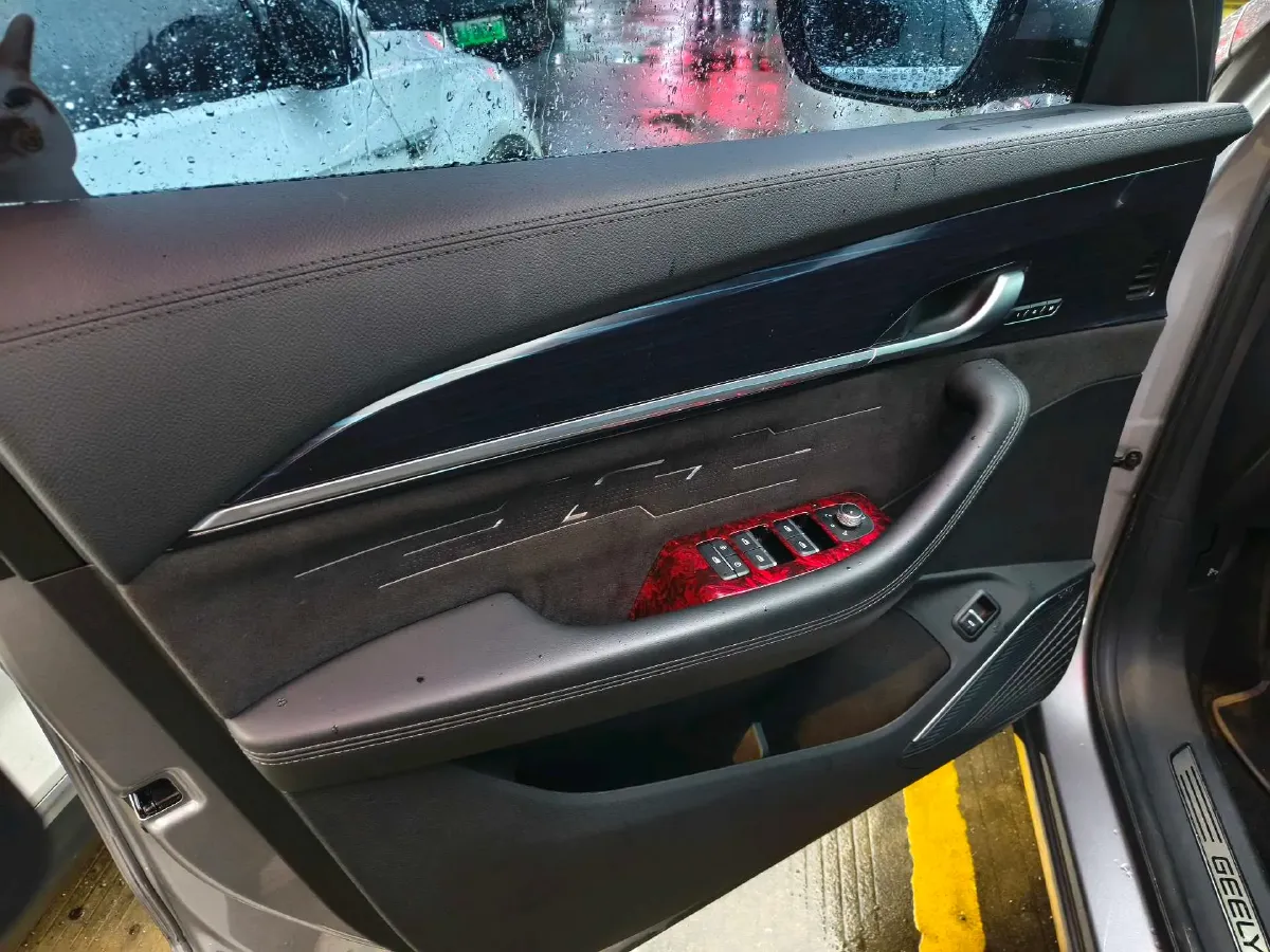 2024 Geely Monjaro 2.0T 238HP L4 8AT,autocango,china used car exporter,china ev exporter,chinese used car exporter,chinese used ev exporter