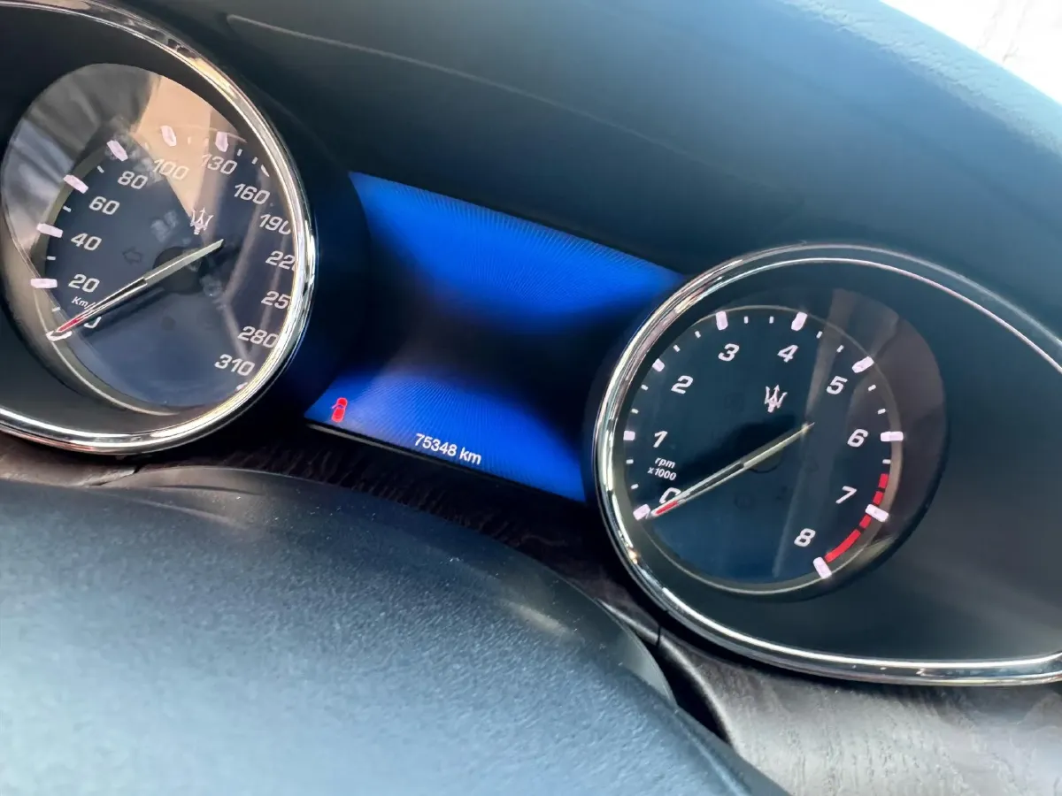 2018 Maserati Quattroporte 3.0T 350HP V6 8AT,autocango,china used car exporter,china ev exporter,chinese used car exporter,chinese used ev exporter