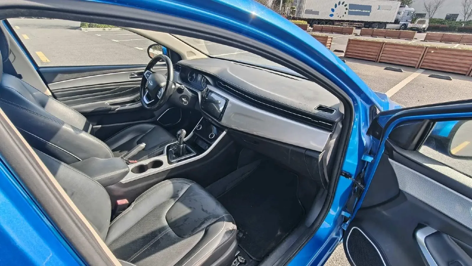 2019 Chery Arrizo 5 1.5L 116HP L4 5MT,autocango,china used car exporter,china ev exporter,chinese used car exporter,chinese used ev exporter