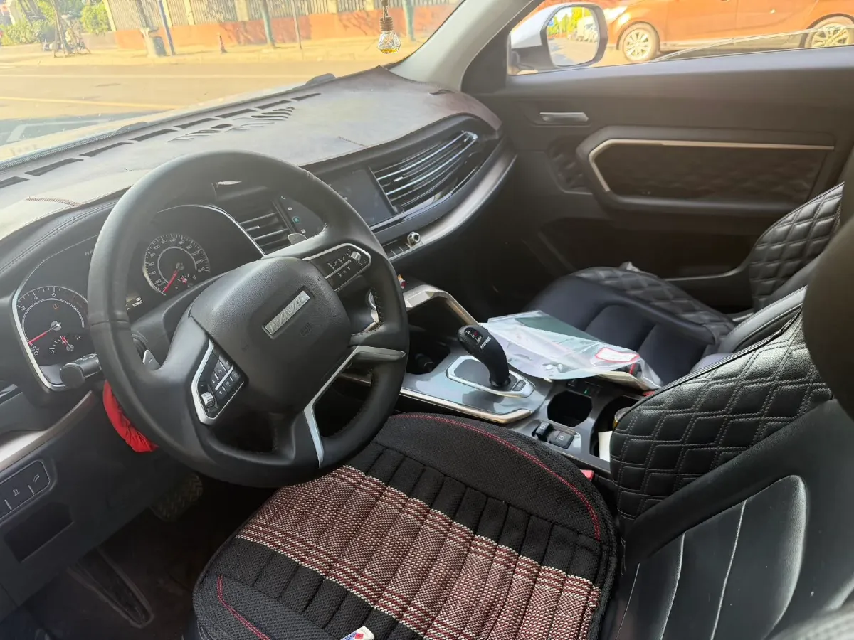 2020 Haval H6 1.5T 169HP L4 7DCT,autocango,china used car exporter,china ev exporter,chinese used car exporter,chinese used ev exporter