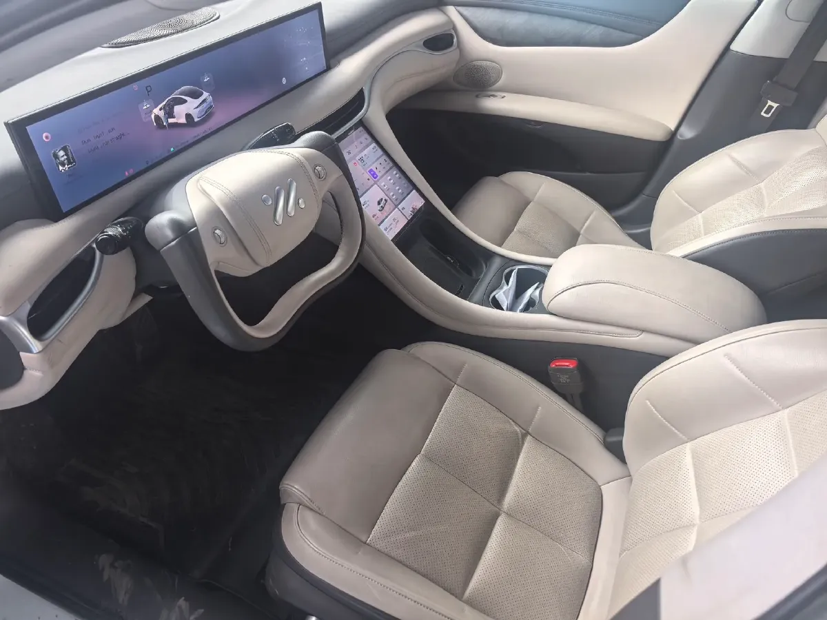 2024 IM L6 BEV 75KWH,autocango,china used car exporter,china ev exporter,chinese used car exporter,chinese used ev exporter